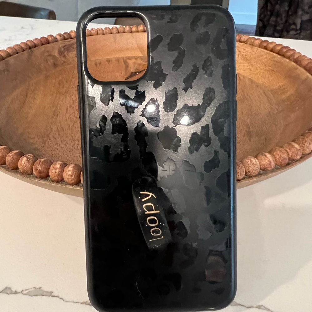 Midnight Leopard Loopy Case